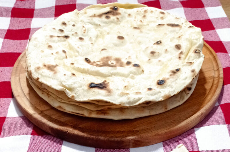 Kolay Lavaş Tarifi: 3 Malzemeli Basit Lavaş